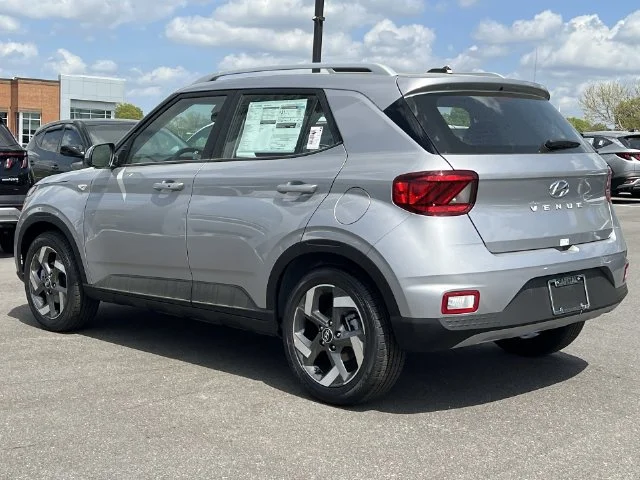 Used 2026 Silver Hyundai SEL image 32