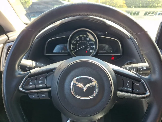 Used 2017 Gray Mazda Touring 2.5 image 19