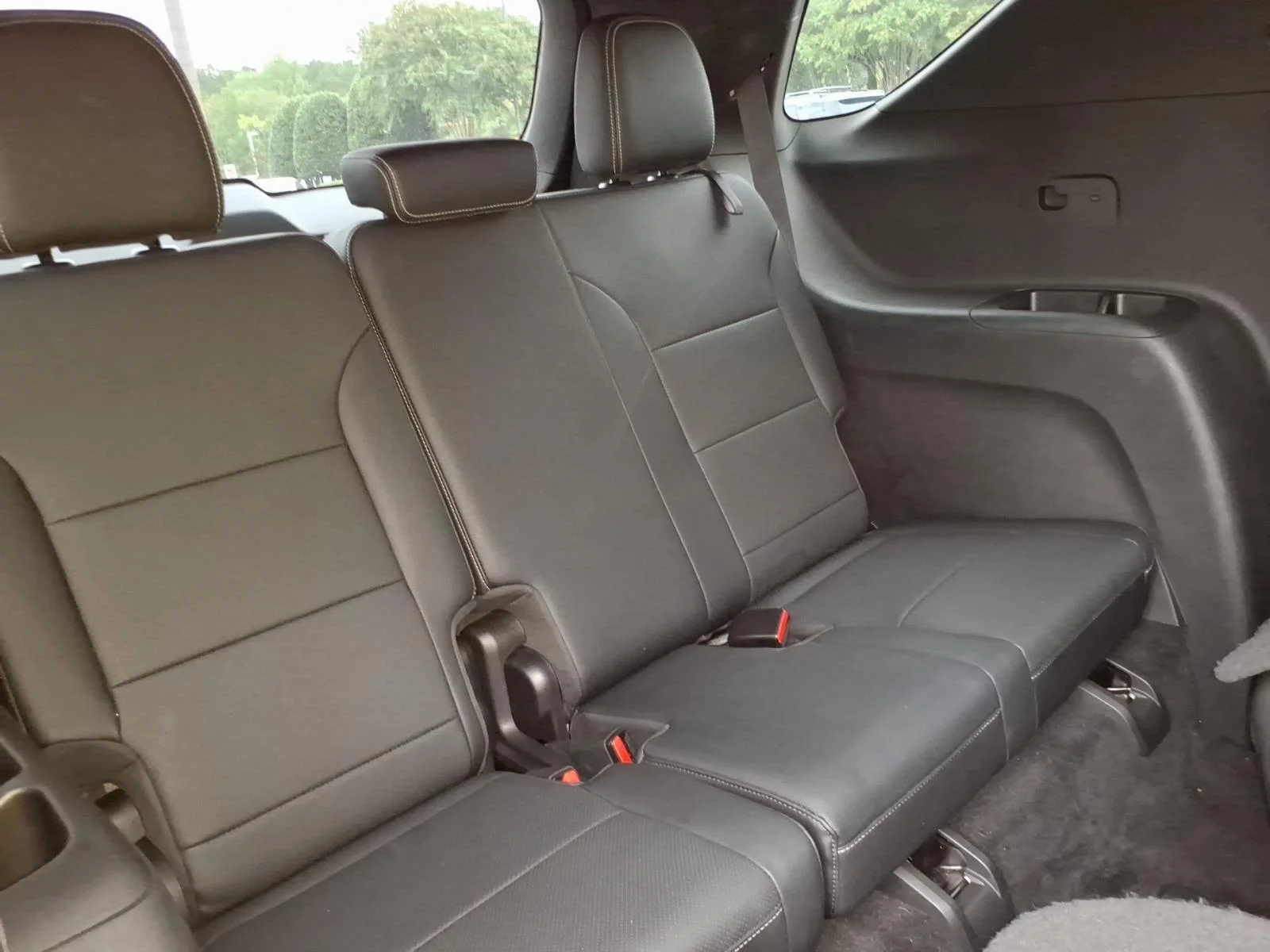 Used 2025 Summit White Chevrolet AWD LT image 23
