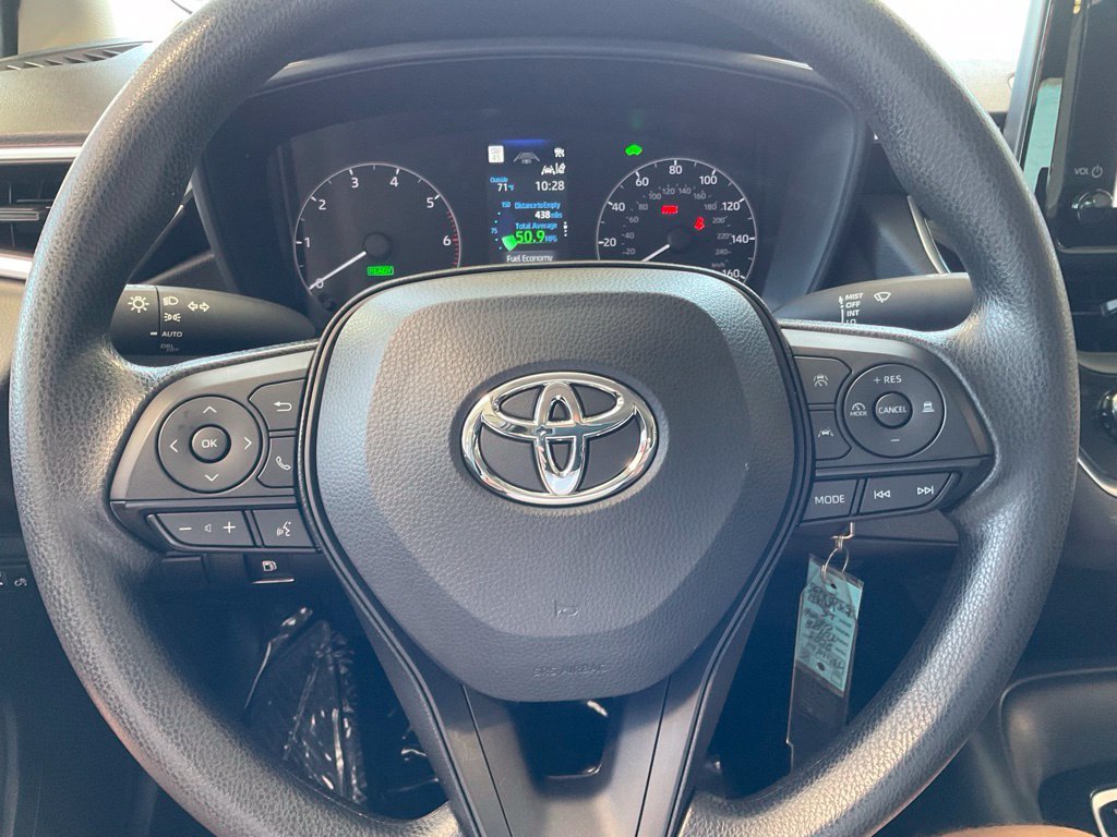 Certified Used 2025  Toyota LE image 11