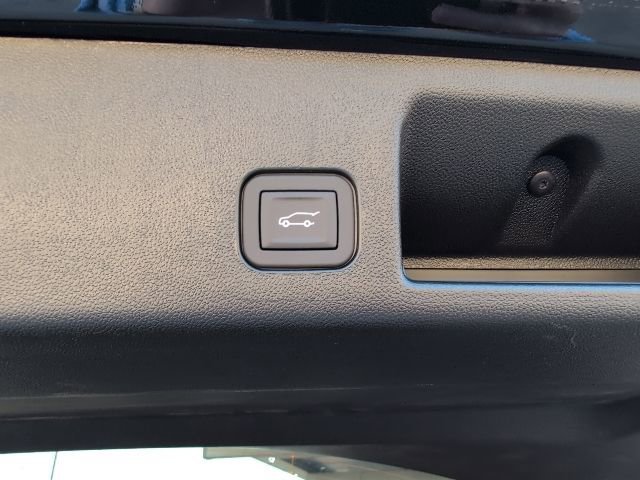 2026 Chevrolet Equinox EV RS - Photo 11