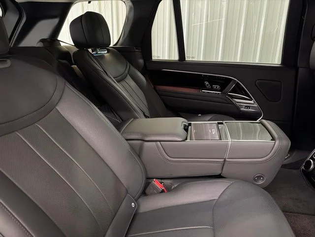 Used 2023 Santorini Black Metallic Land Rover Autobiography image 18