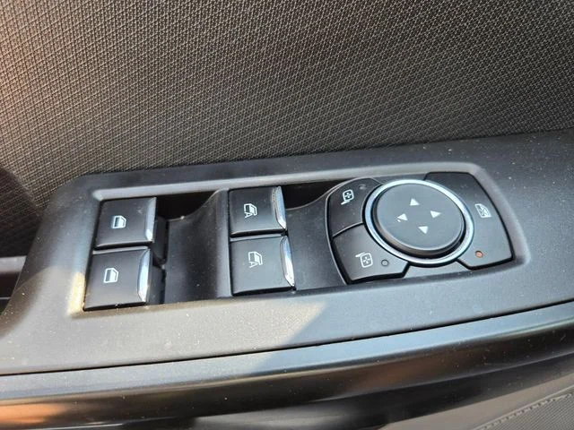 Used 2021 White Ford XL image 39