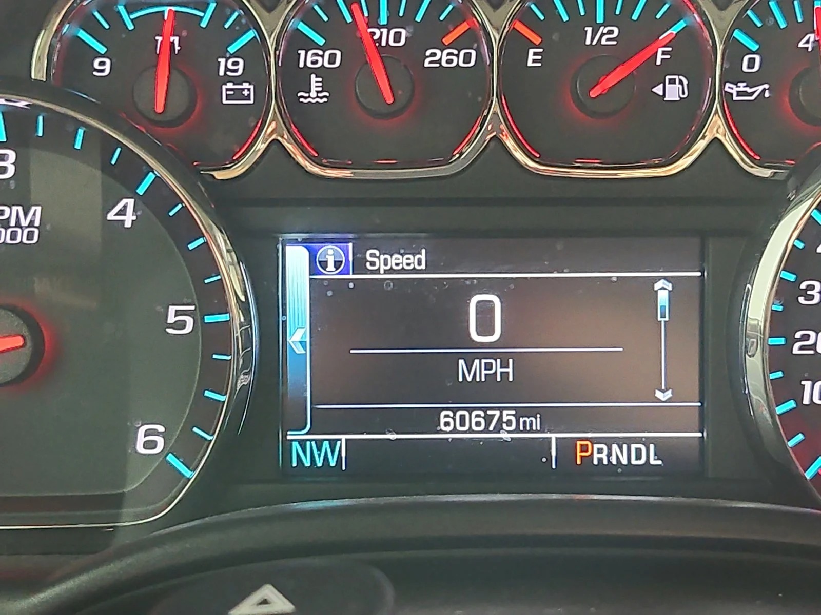 Used 2017 White GMC SLE image 13