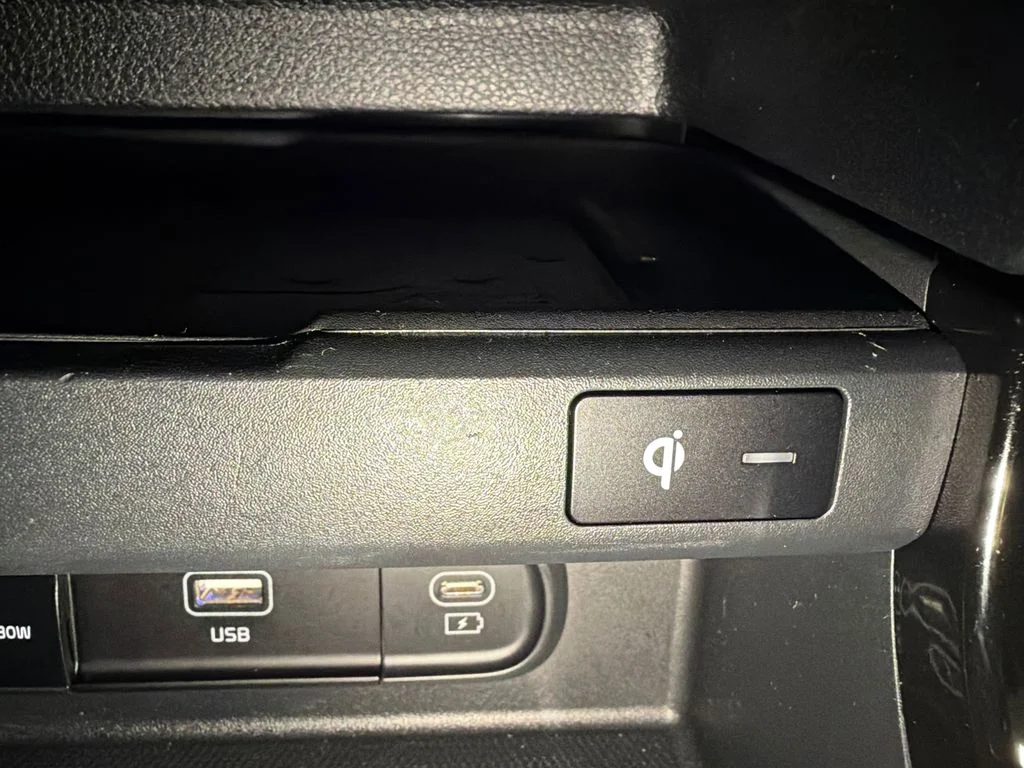 Used 2024 Pluton Blue/Black Roof Kia SX image 32