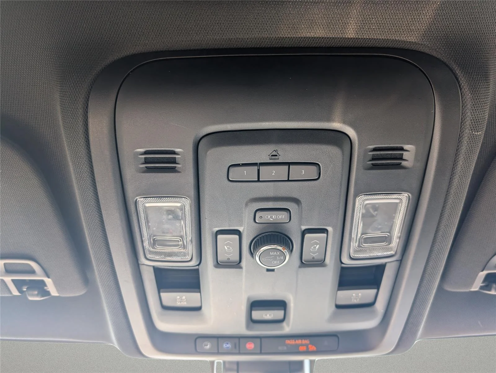 Used 2022 Black Chevrolet Z71 image 12