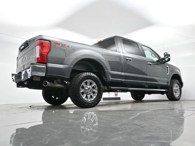 Used 2019 Magnetic Metallic Ford XL image 26