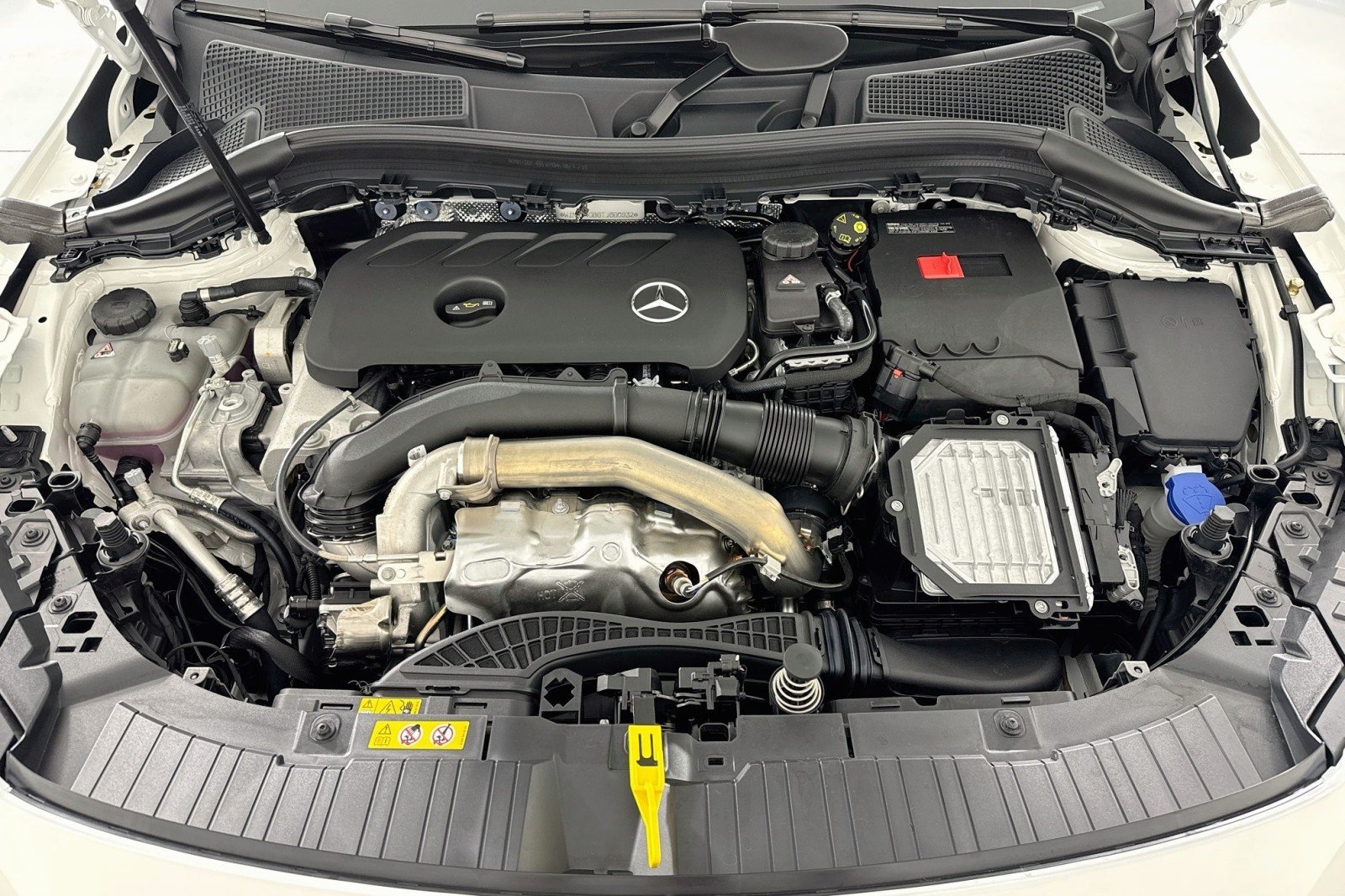 Certified Used 2026 Polar White Mercedes-Benz 250 image 11