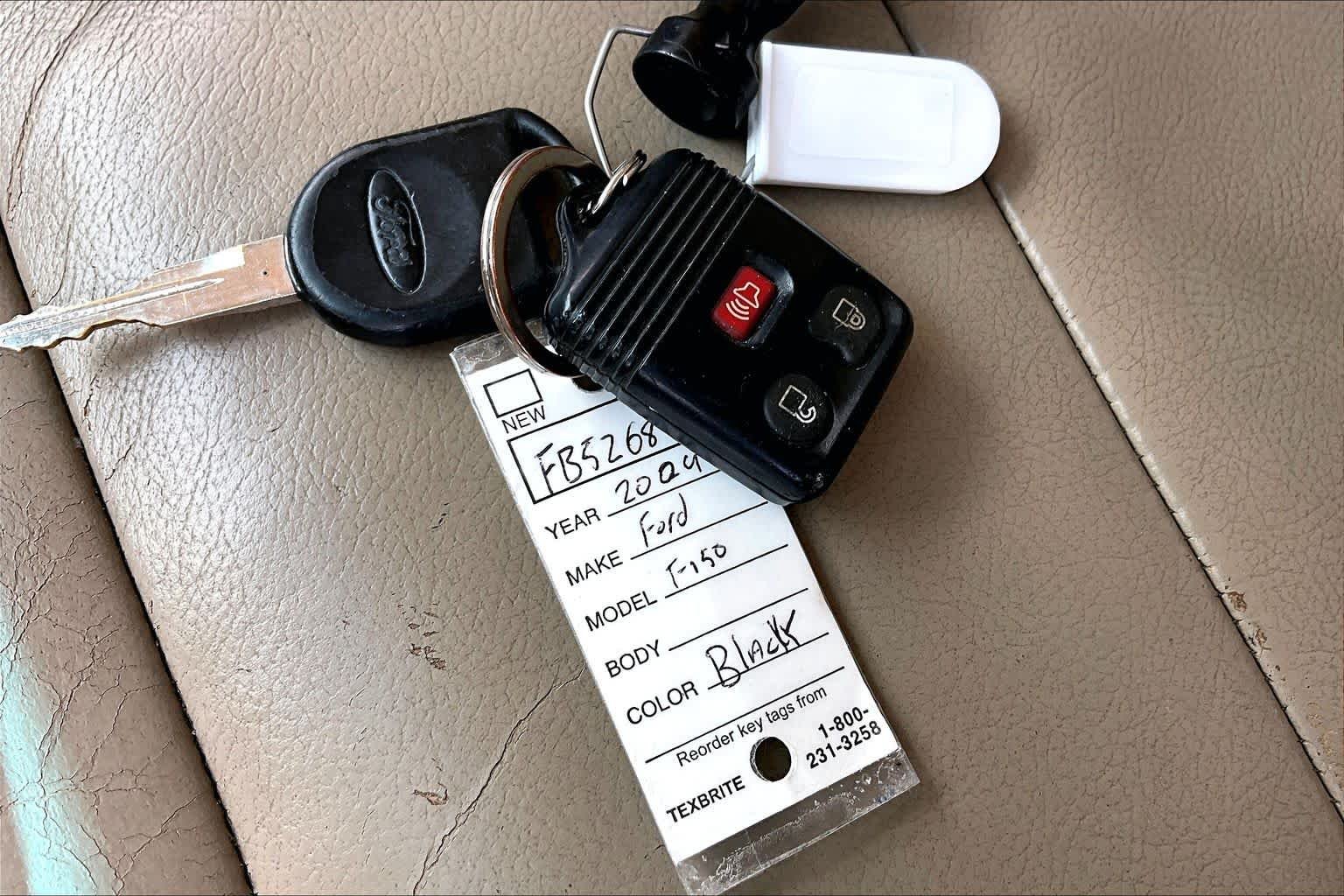 Used 2006 Black Ford King Ranch image 14