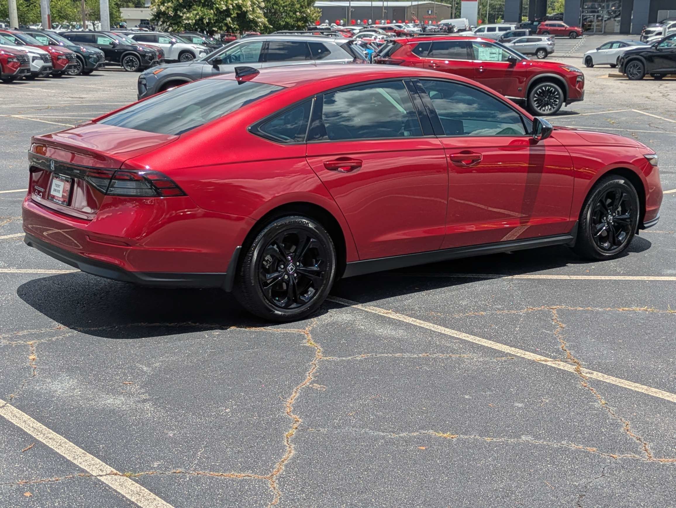 Used 2025  Honda SE image 3