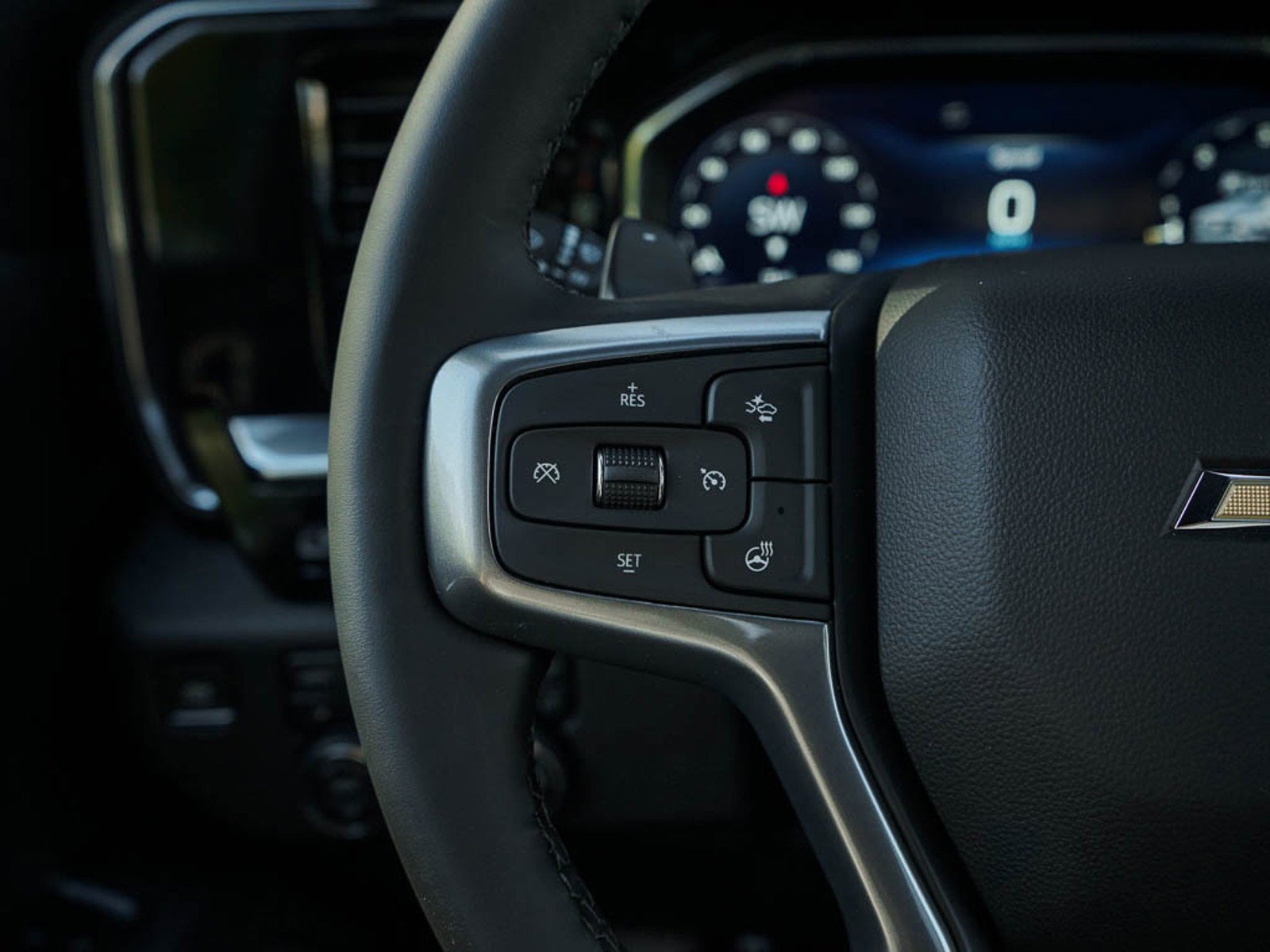 2025 Chevrolet Silverado 1500 LTZ - Photo 18