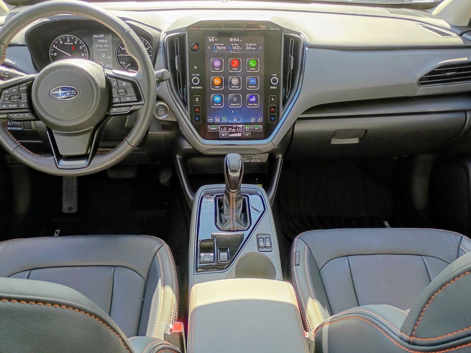 Used 2025 Crystal White Pearl Subaru Limited image 9