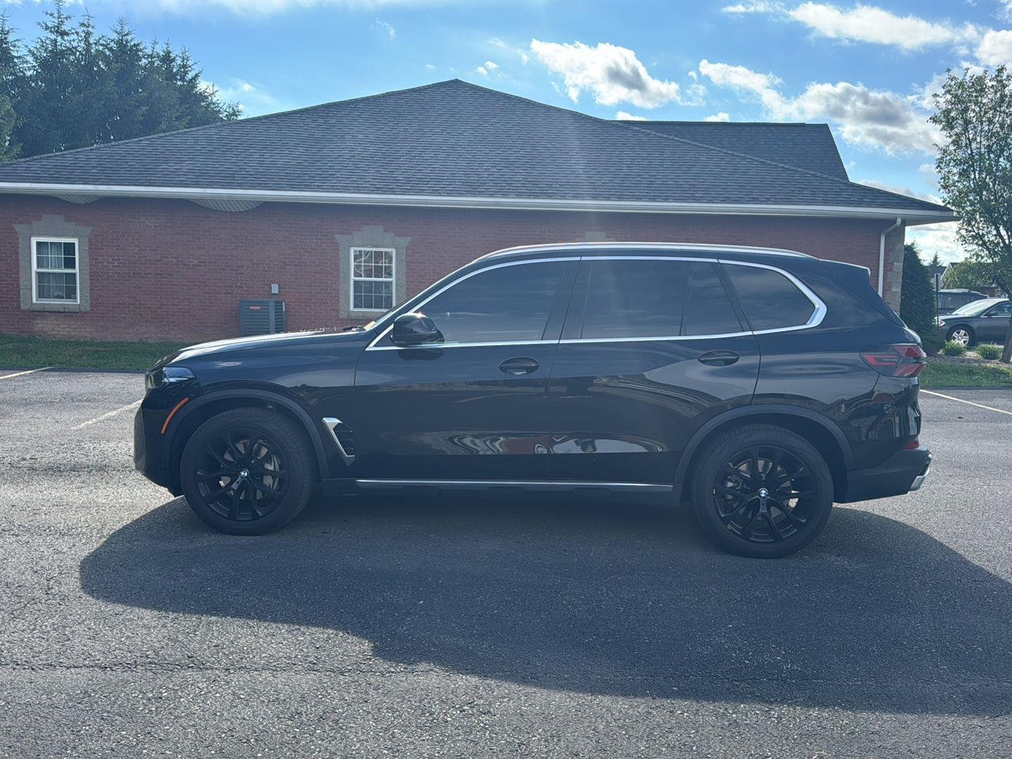 Used 2024  BMW xDrive40i image 6