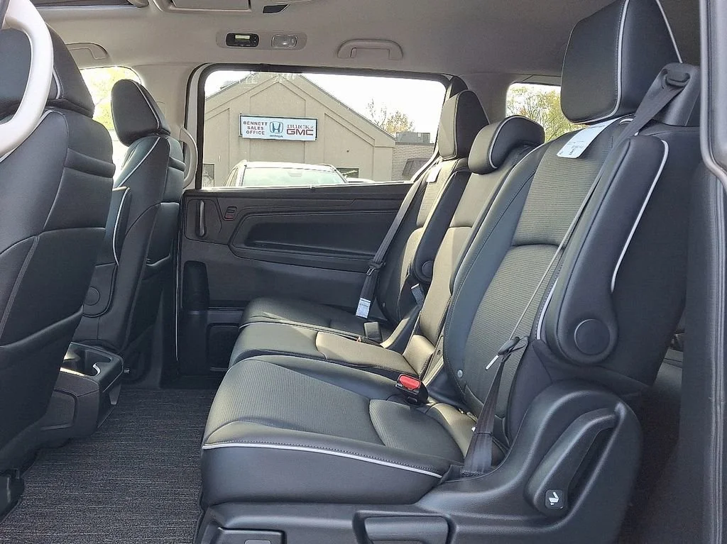 2026 Honda Odyssey Elite - Photo 7