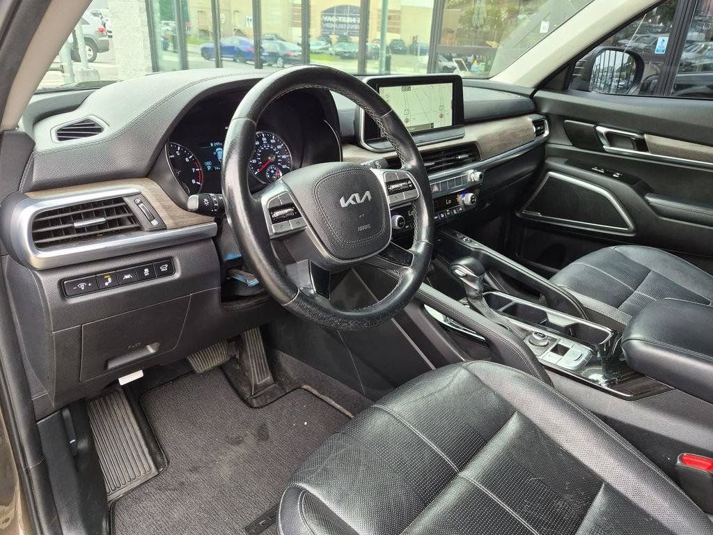 Certified Used 2022 Green Kia EX image 14