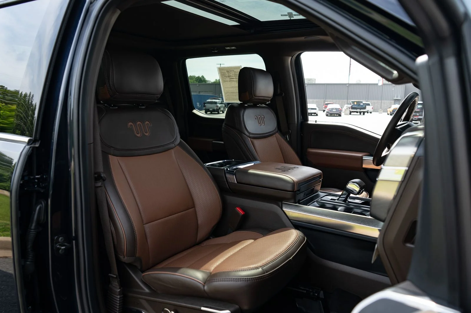 Used 2025 Blue Ford King Ranch image 50