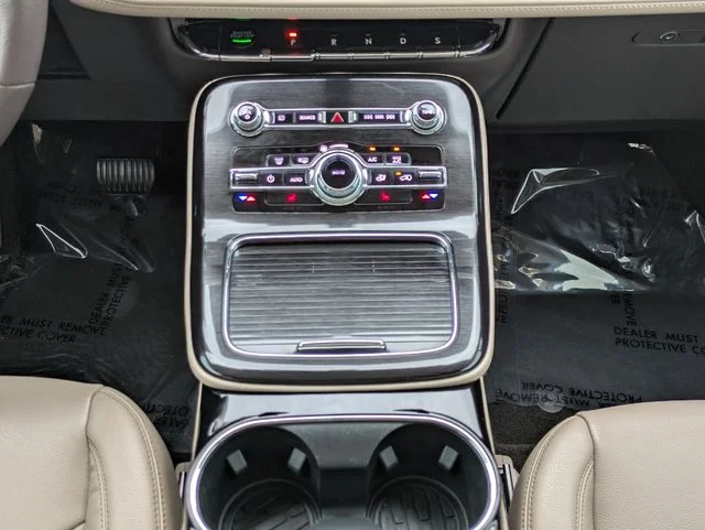 Used 2022 Blue Lincoln Standard image 19