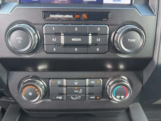 Used 2020 Blue Ford XL image 18