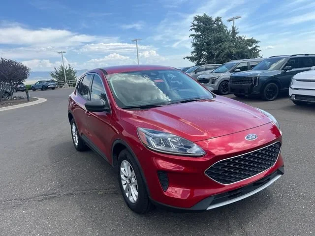 Used 2022 Red Metallic Ford SE Hybrid image 4