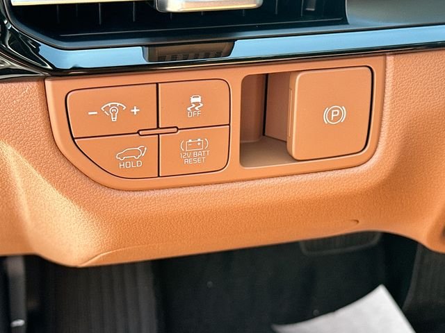 New 2027 Wolf Gray Kia X-Line image 10