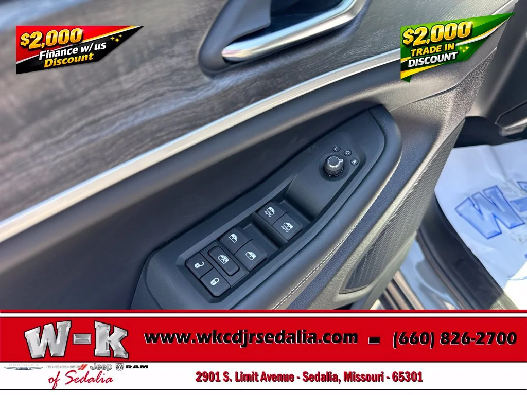 New 2027 Gray Jeep Altitude image 16