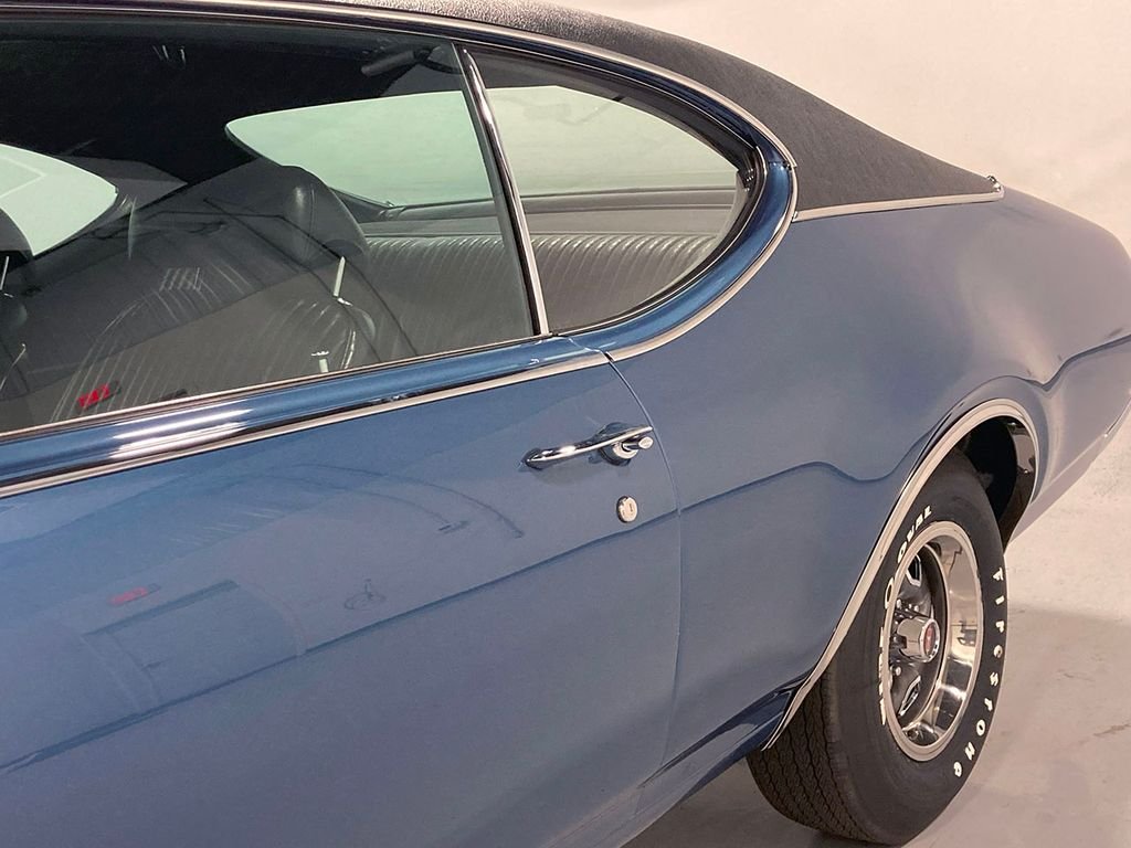 Used 1969  Oldsmobile  image 24