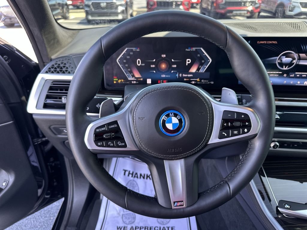 Used 2025 Black BMW xDrive50e image 20