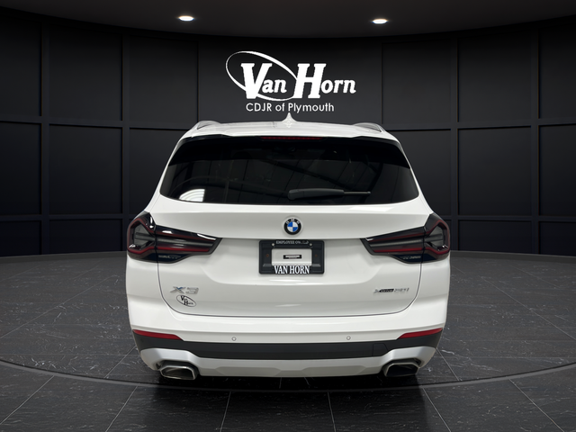 Used 2022 Alpine White BMW xDrive30i image 6