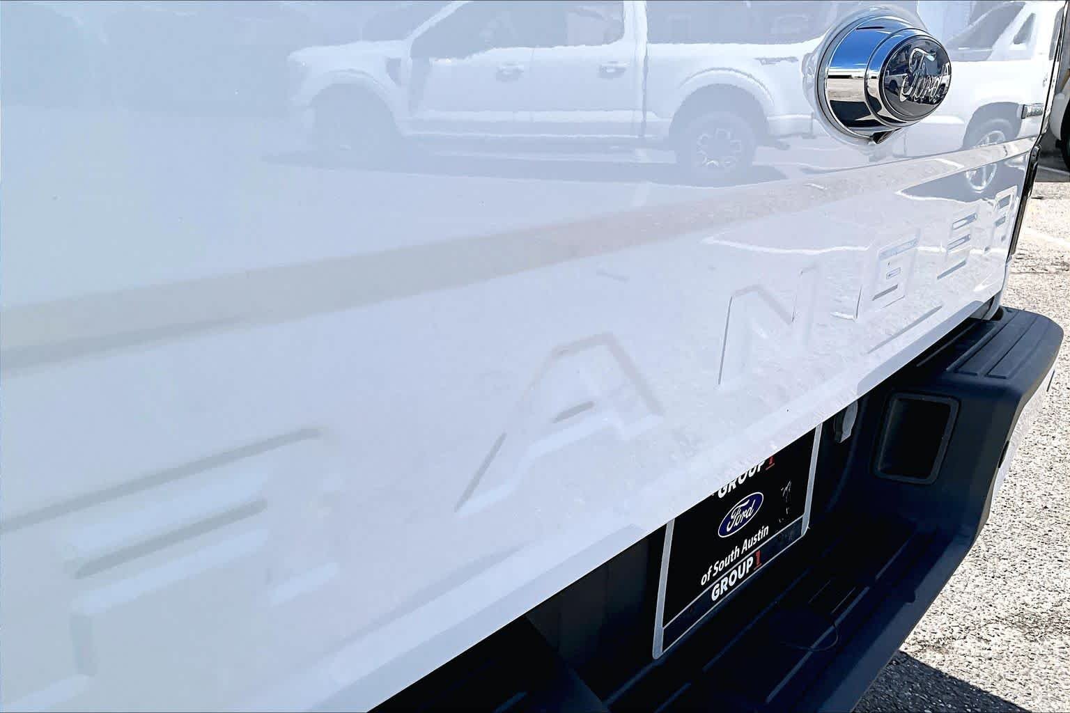 Used 2019 Oxford White Ford XLT image 12
