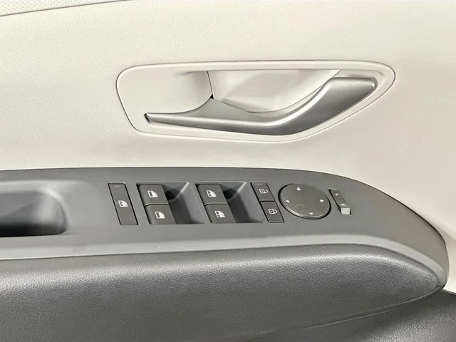 New 2026 Hyundai TUCSON SEL
