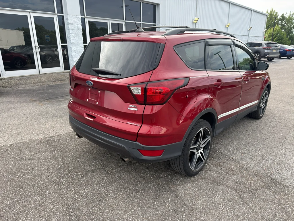 Used 2019 RED Ford SEL image 6