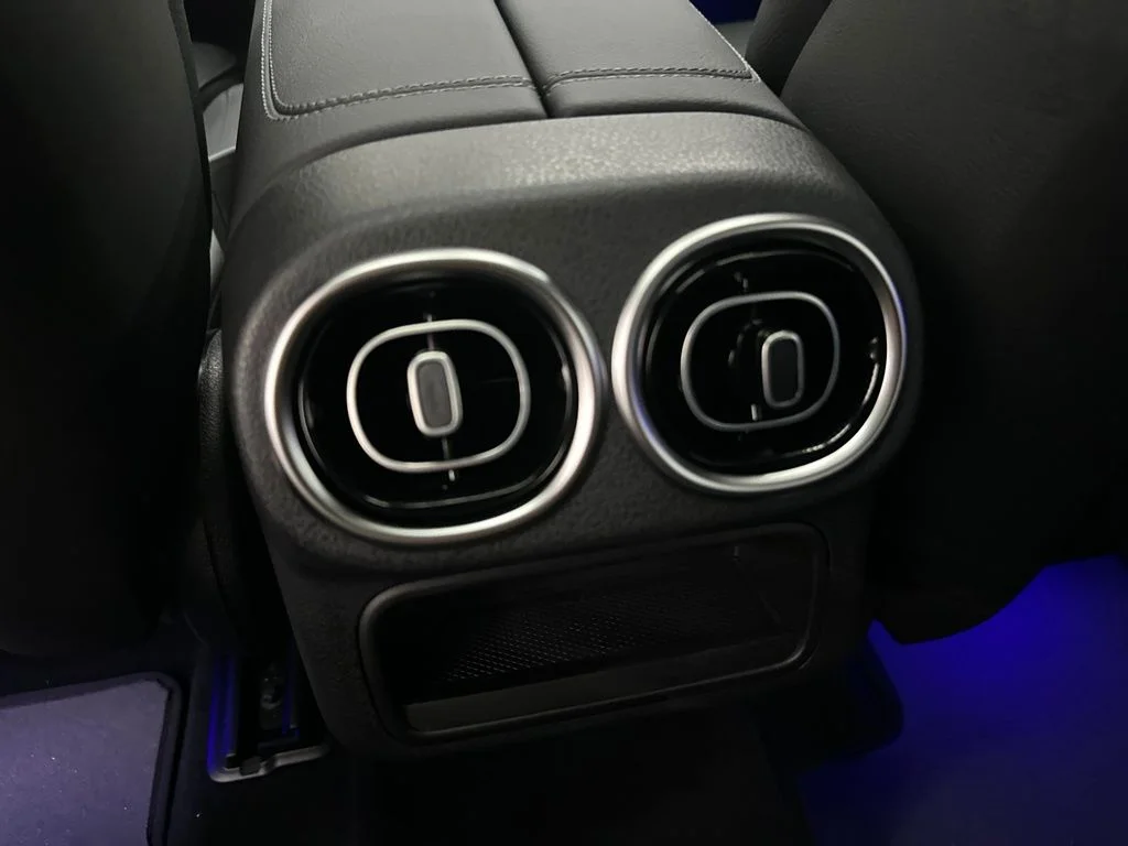 New 2027 Black Mercedes-Benz GLC 300 image 22