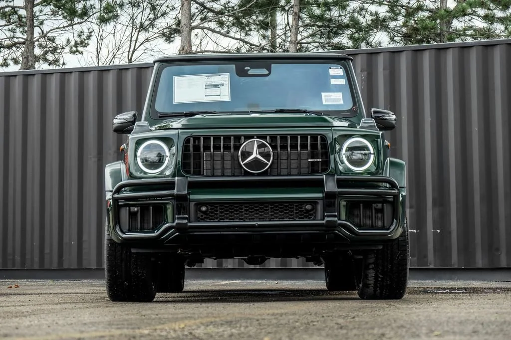 New 2026 MANUFAKTUR Deep Green Non-Metallic Mercedes-Benz G 63 AMG® image 45