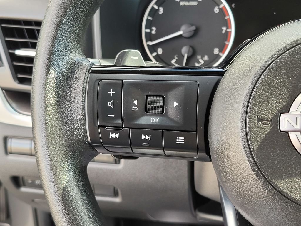 Used 2023 Gray Nissan SV image 21
