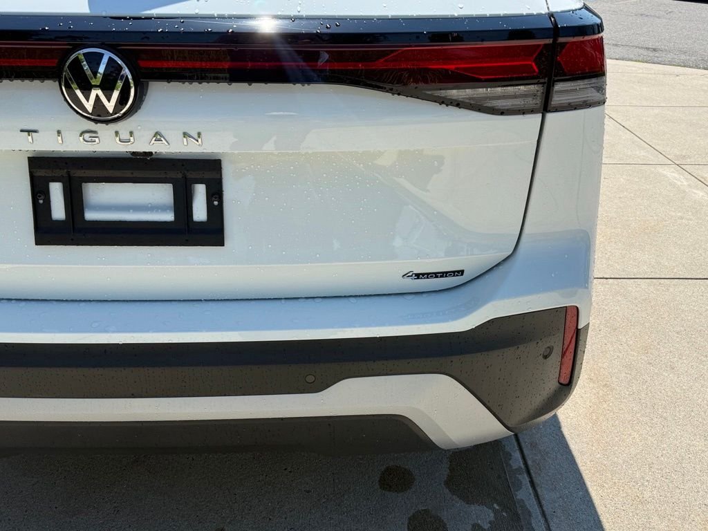 New 2026 White Volkswagen 2.0T SE image 14
