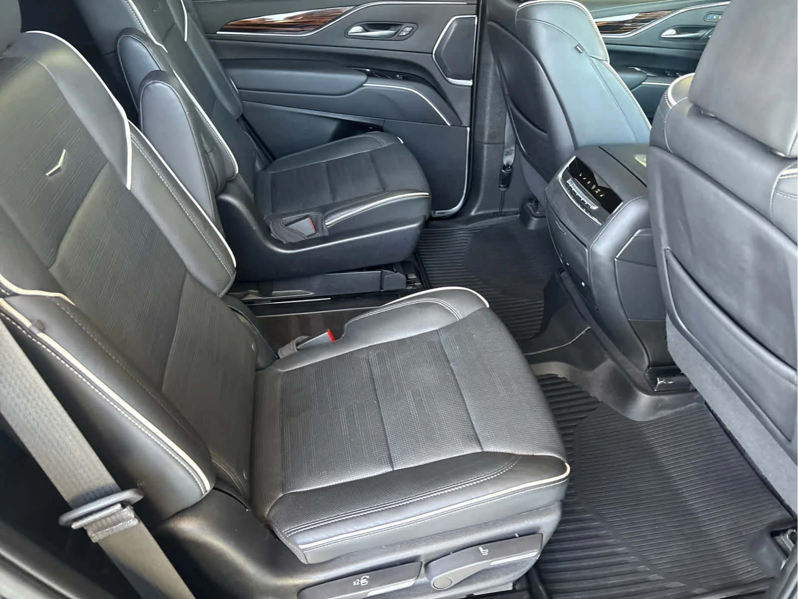 Used 2022 Black Raven Cadillac Premium Luxury image 15