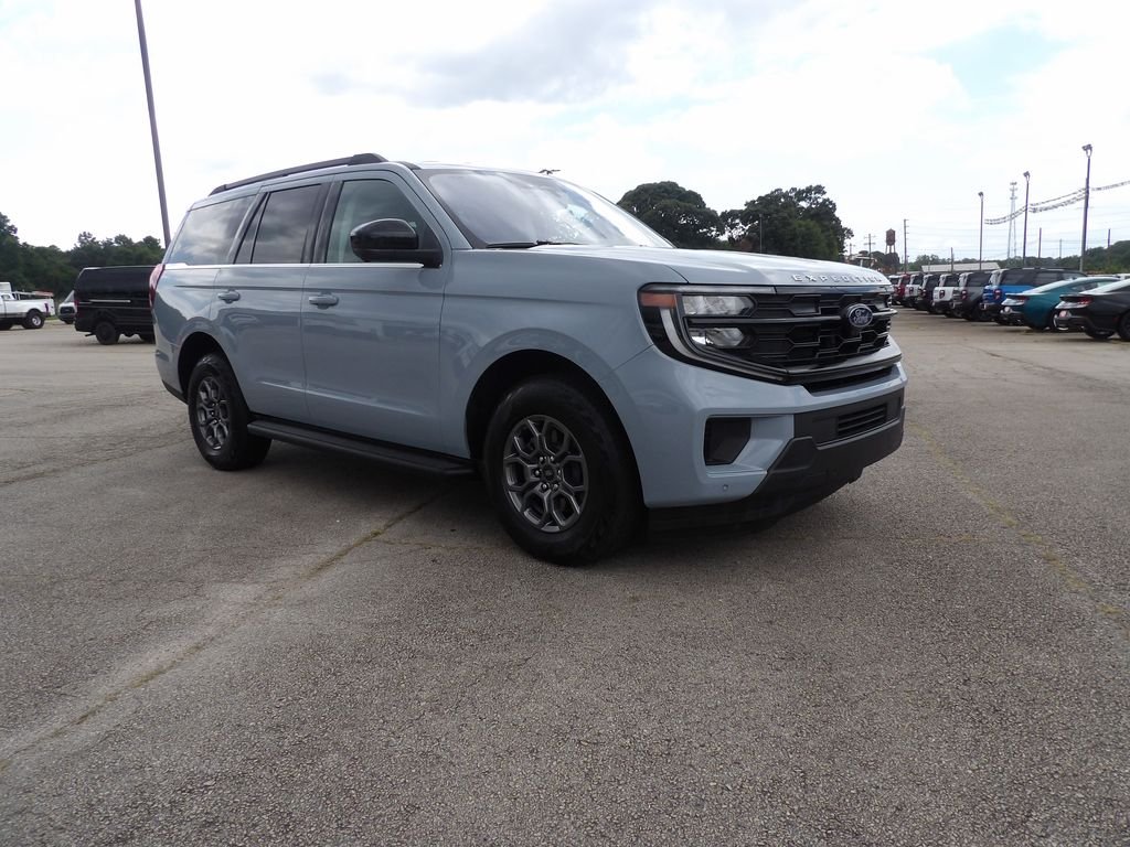 Used 2025 Gray Metallic Ford Active image 2