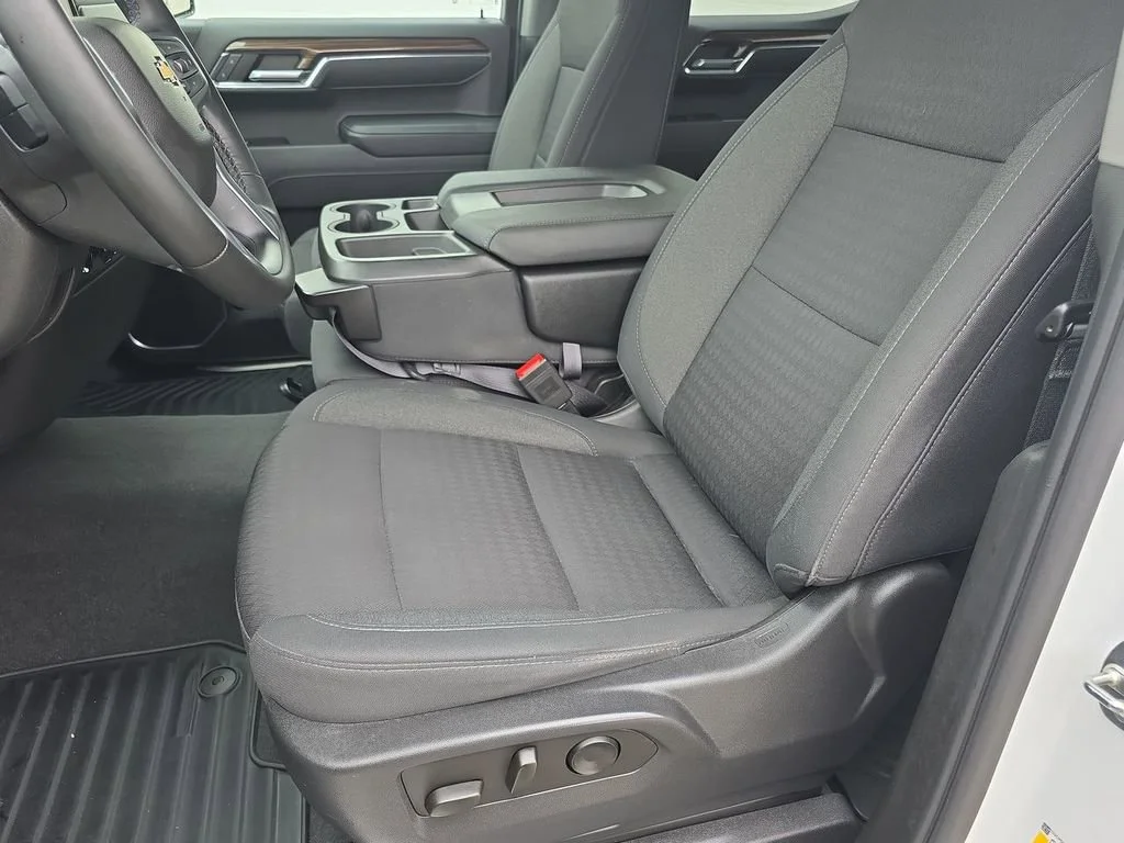 Used 2023 Summit White Chevrolet LT image 20