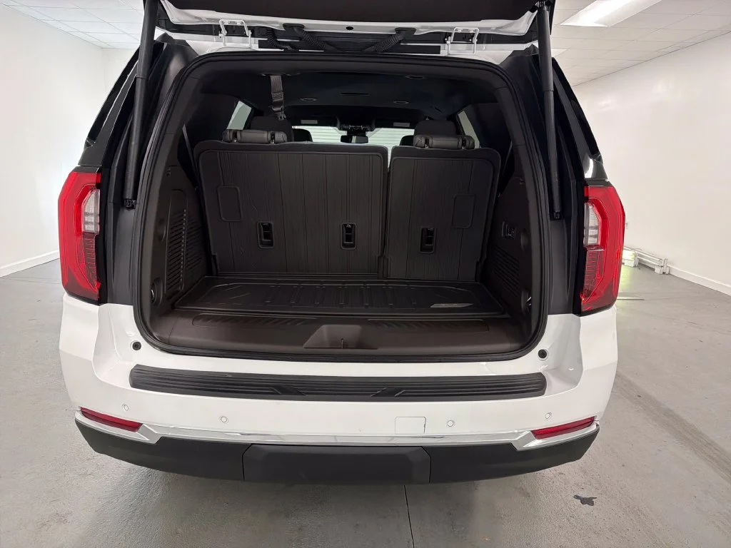 New 2026 Summit White GMC Elevation image 8