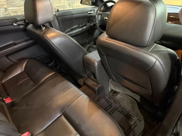 Used 2015 Ashen Gray Metallic Chevrolet LTZ image 32