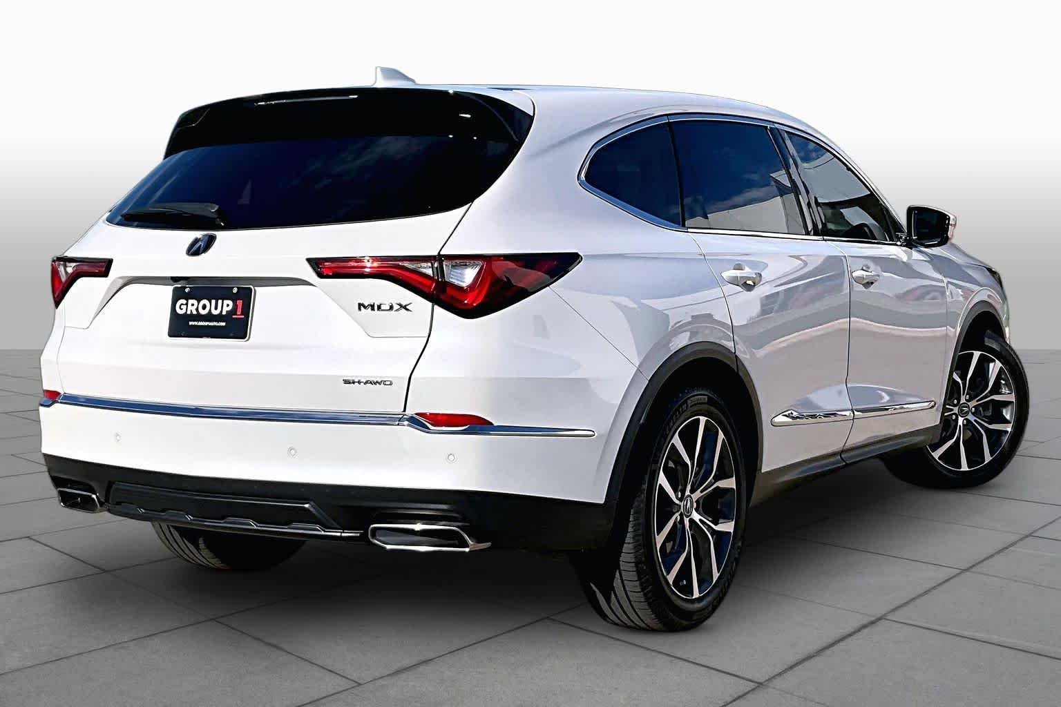 Used 2023 Platinum White Pearl Acura w/Technology Package image 13
