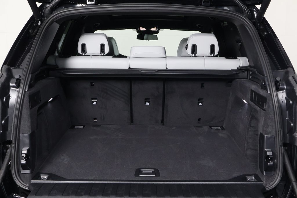 New 2026 Black Sapphire Metallic BMW xDrive40i image 8