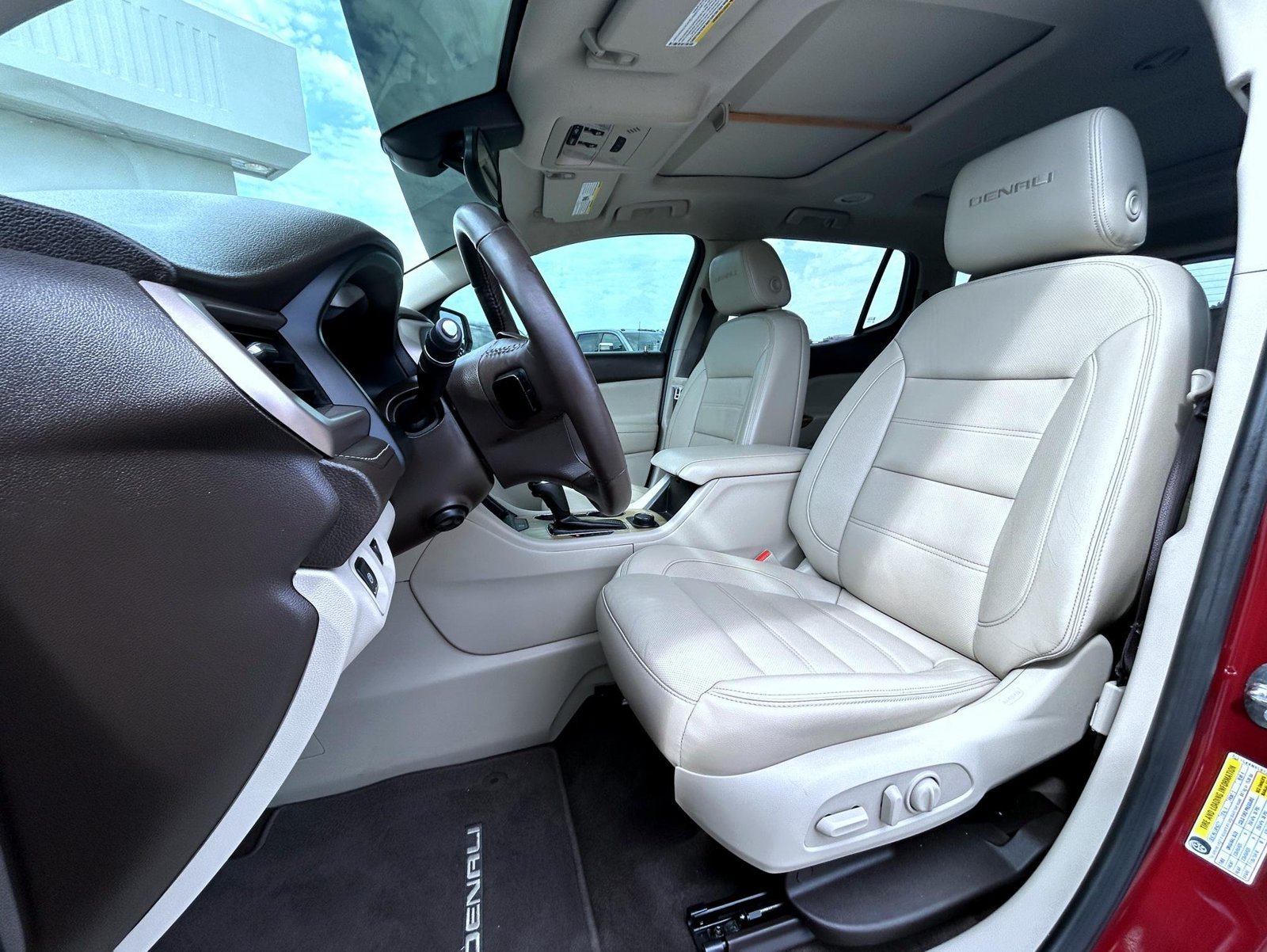 Used 2018 Red GMC Denali image 10