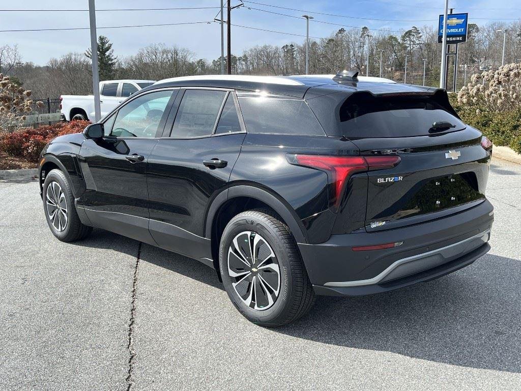 2025 Chevrolet Blazer EV LT - Photo 32