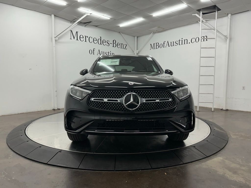 New 2026 Black Mercedes-Benz GLC 300 image 2