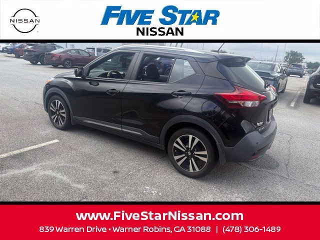 Used 2020 Black Nissan SR image 17