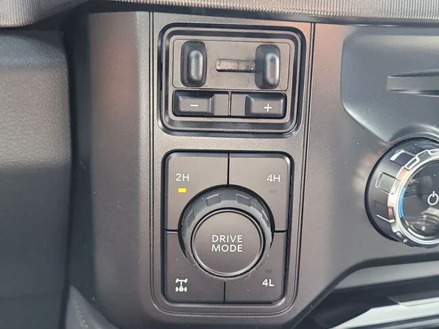 New 2026 Gray Metallic Ford Platinum image 28
