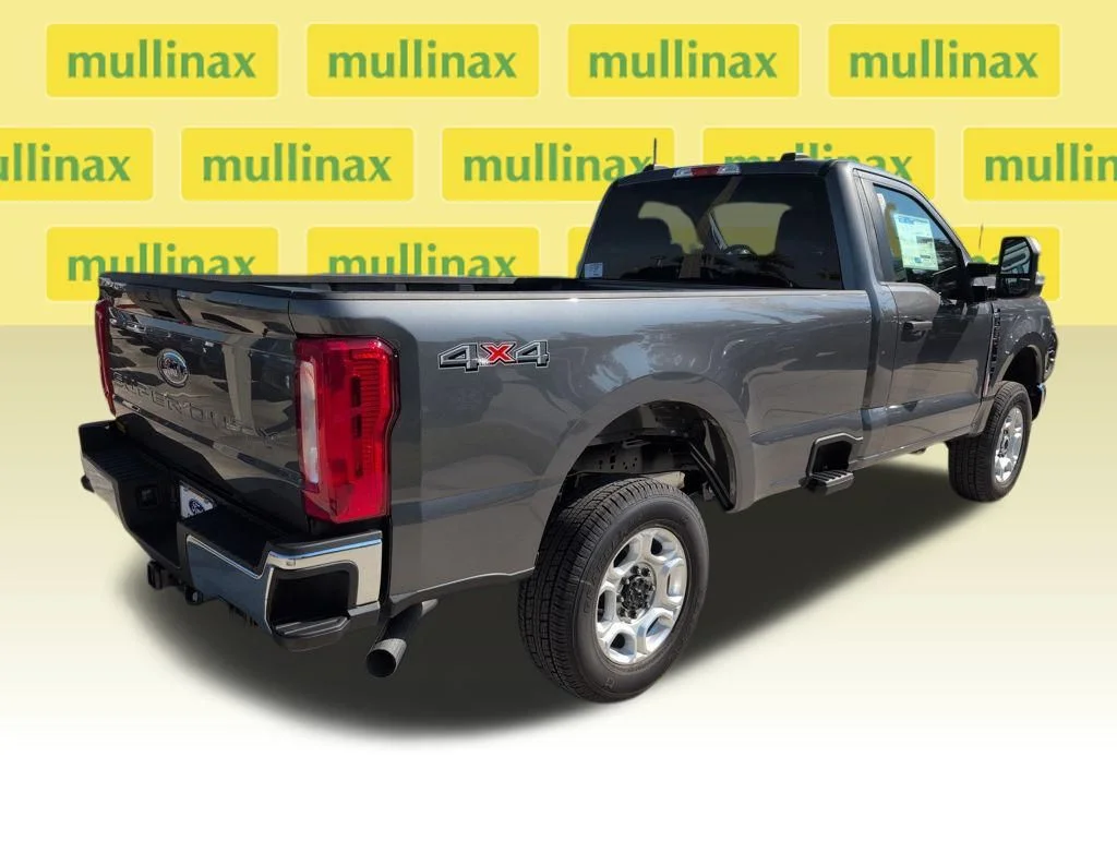 New 2026 Gray Ford XLT image 3