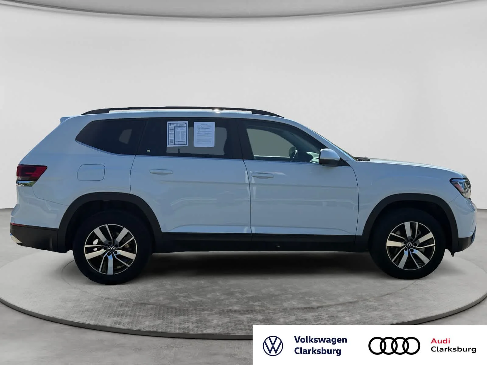 Used 2023 Pure White Volkswagen 2.0T SE image 4