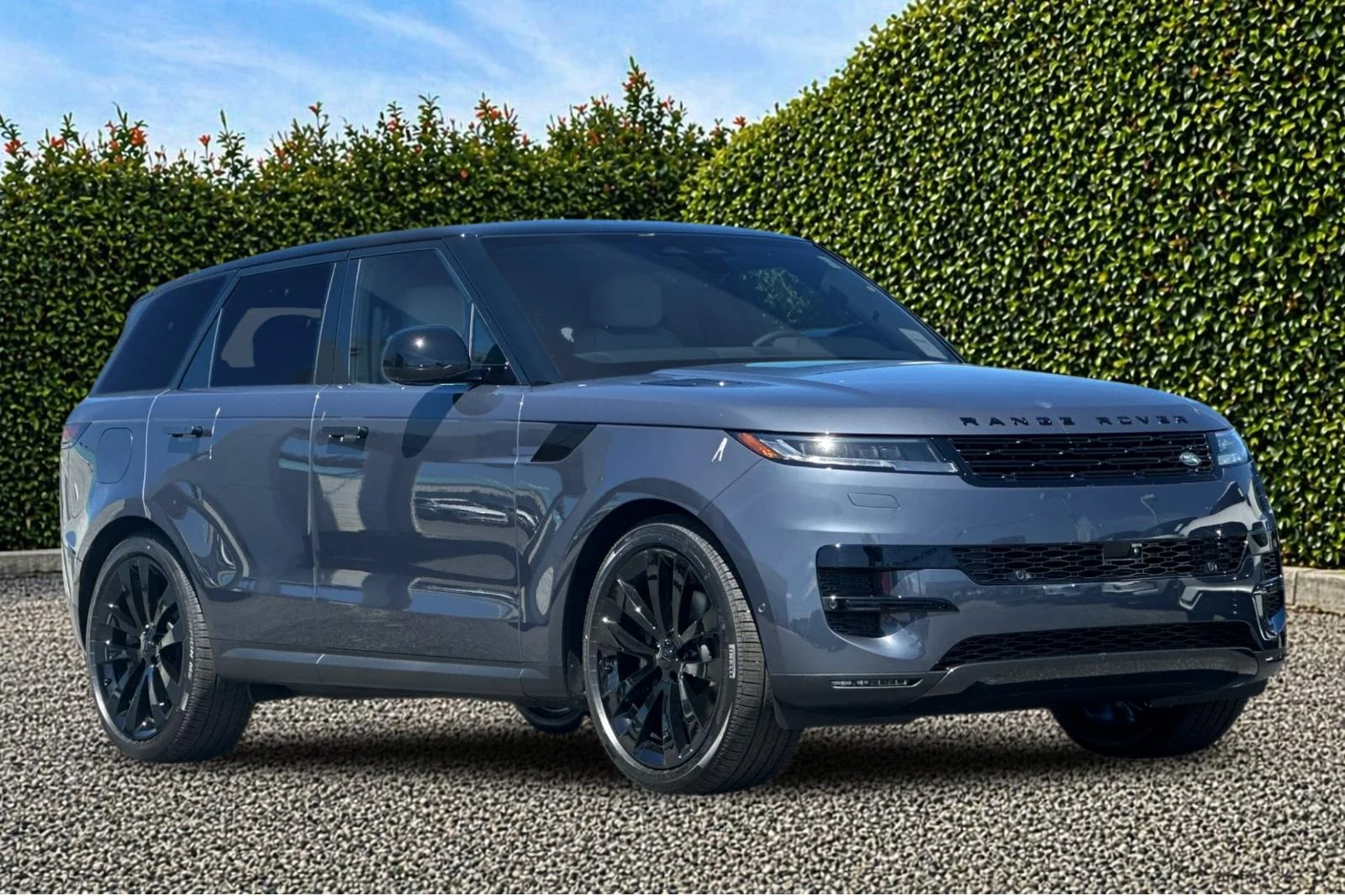 New 2026 Varesine Blue Land Rover SE image 7